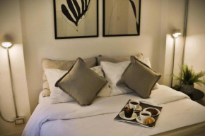 HOM I Luminoso Studio en calle Monjitas, Santiago